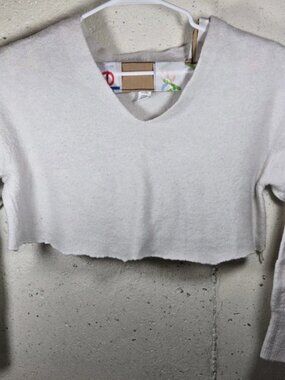 H&M Sweater Small Women's Cropped Shirt White Sweater Long Sleeve Top Pullover